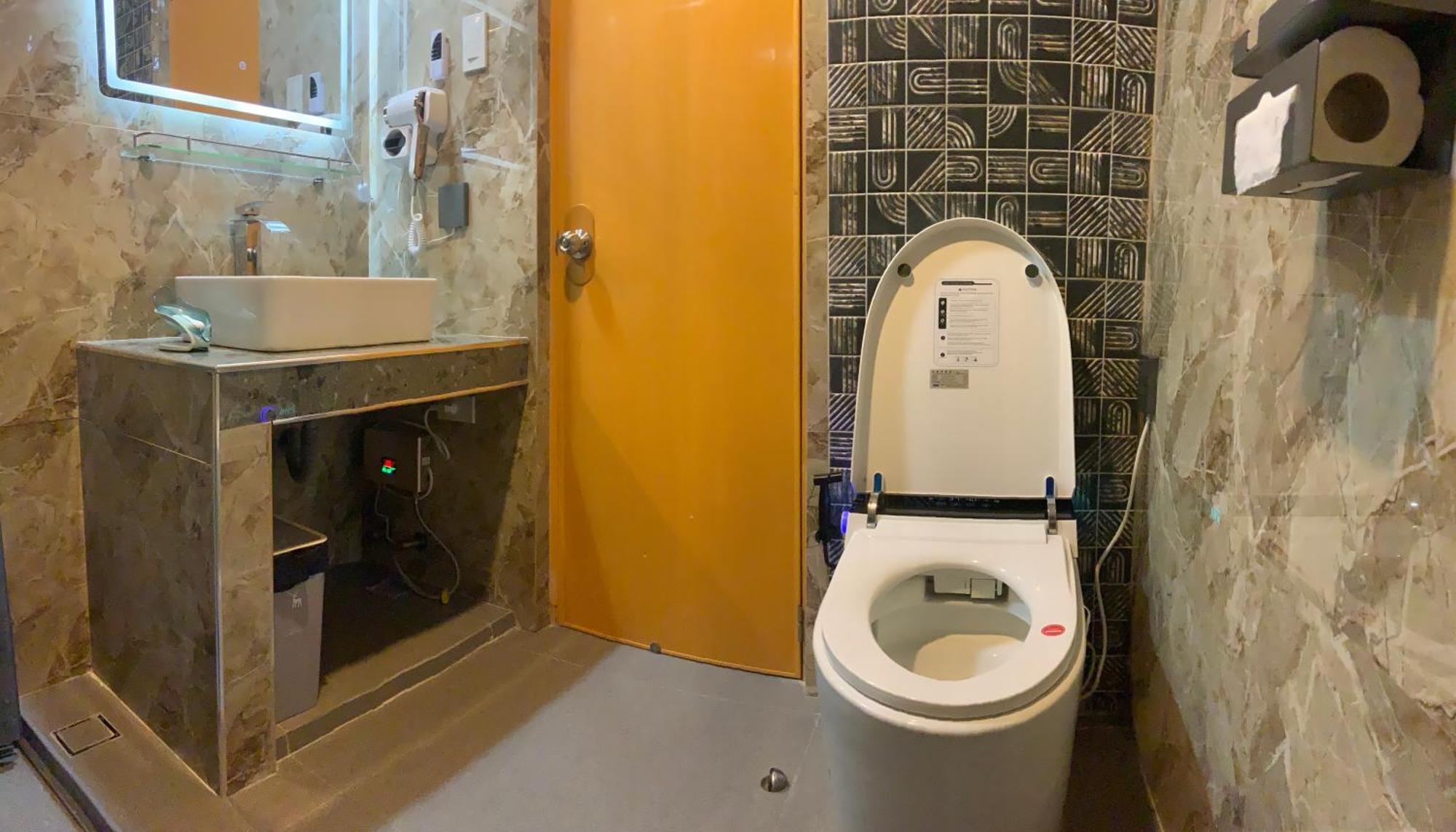 Ea Apartelle - Metro Vigan Buitenkant foto