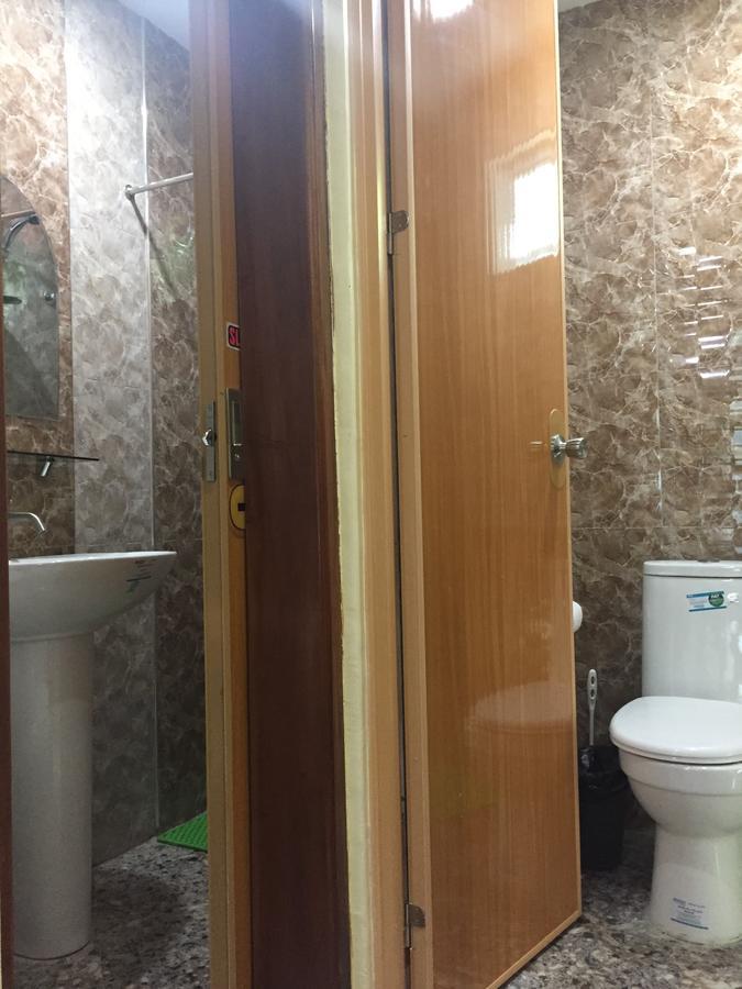 Ea Apartelle - Metro Vigan Buitenkant foto