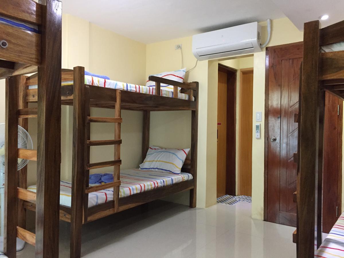 Ea Apartelle - Metro Vigan Buitenkant foto