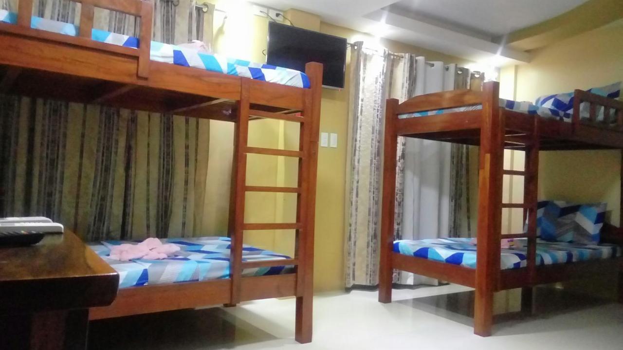 Ea Apartelle - Metro Vigan Buitenkant foto